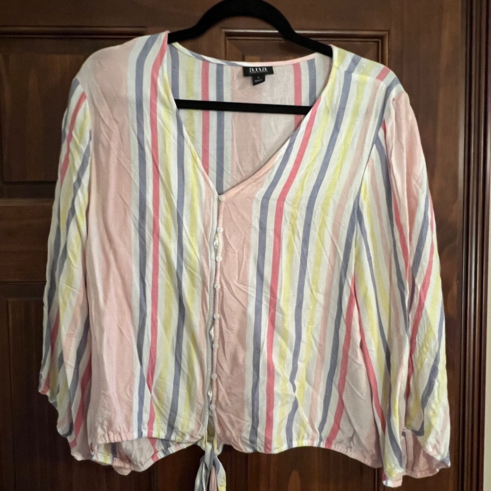 Women’s long sleeve shirt